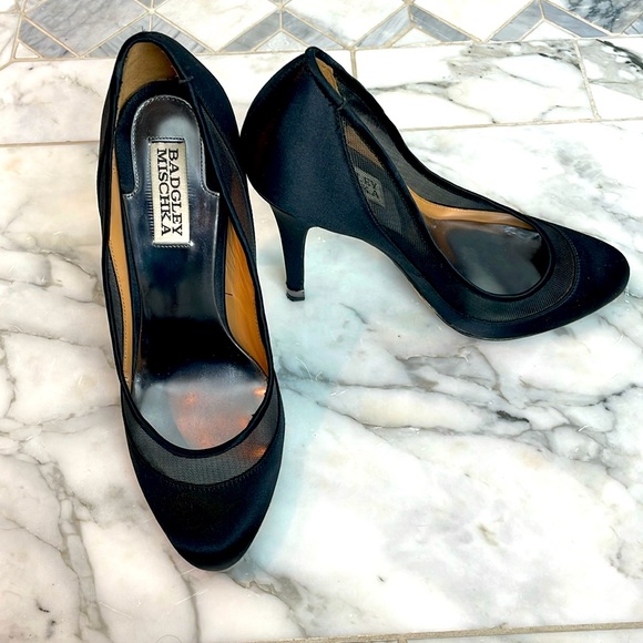 Badgley Mischka black satin heels - Picture 1 of 7